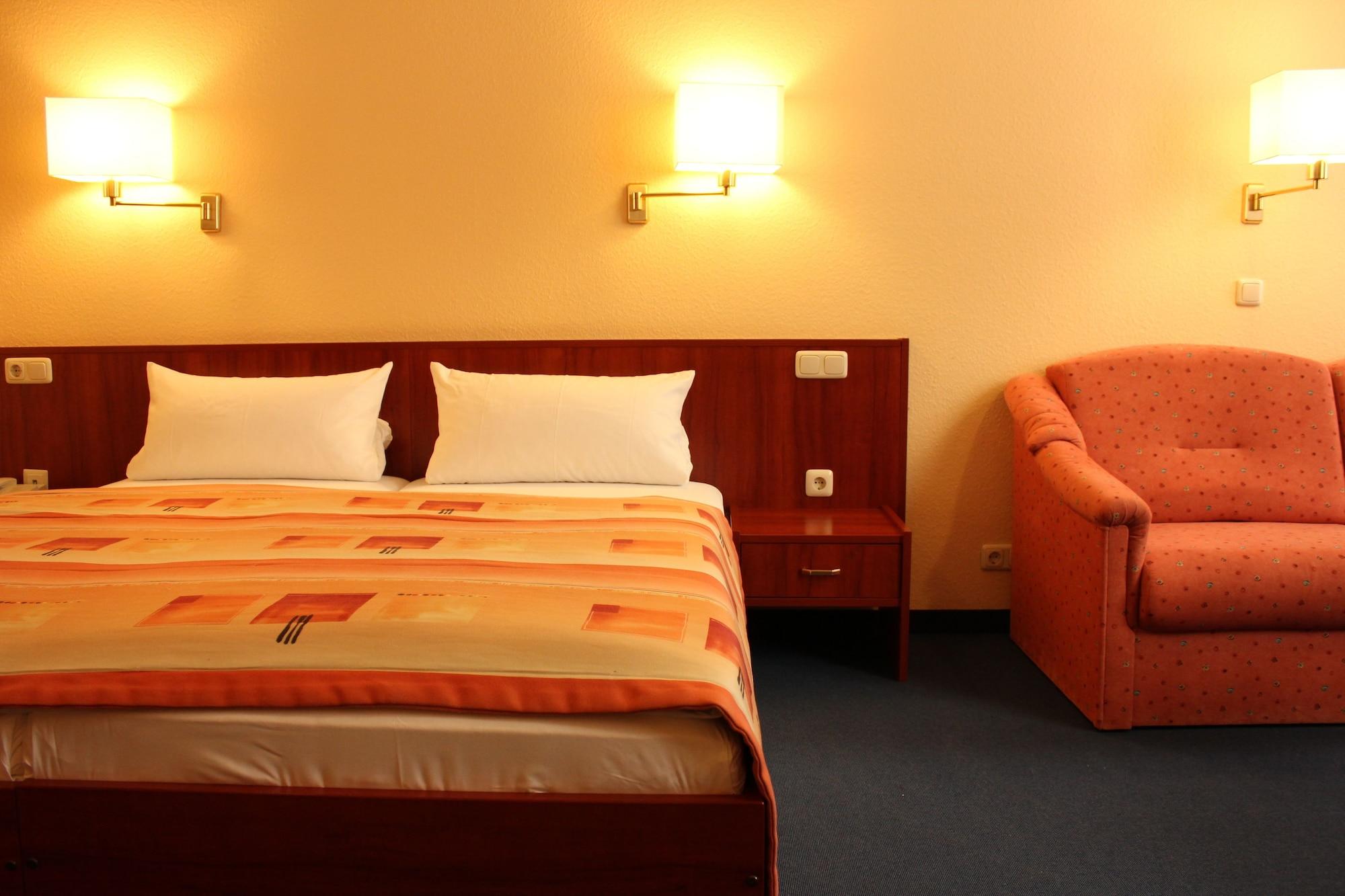 Cabo Nonsmoking-Hotel Hamburg Bagian luar foto