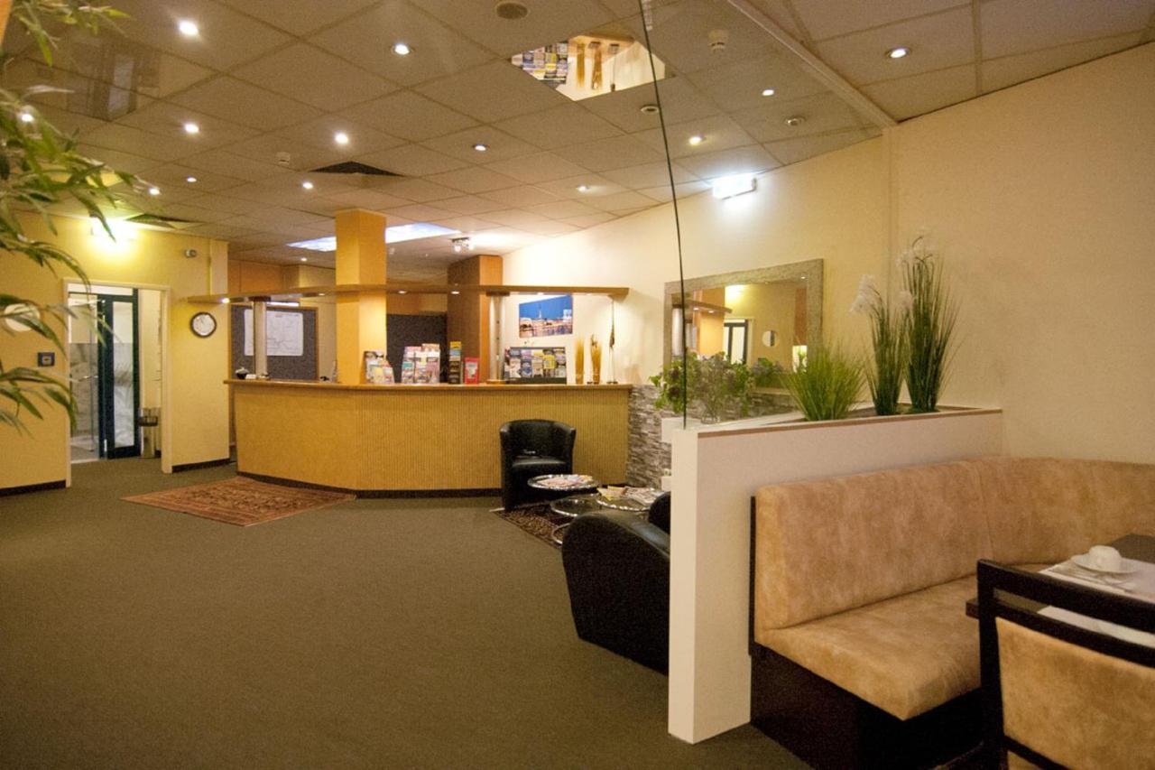 Cabo Nonsmoking-Hotel Hamburg Bagian luar foto